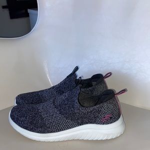 Black Ultraflex Skechers